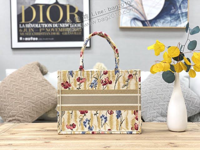 Dior女包 迪奧Book Tote帆布托特包 Dior扶桑花刺繡購物袋  dfk1560